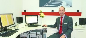 Lennard Lemke von LEMKE hören in Neu-Ulm freut sich über das Firmenjubiläum
